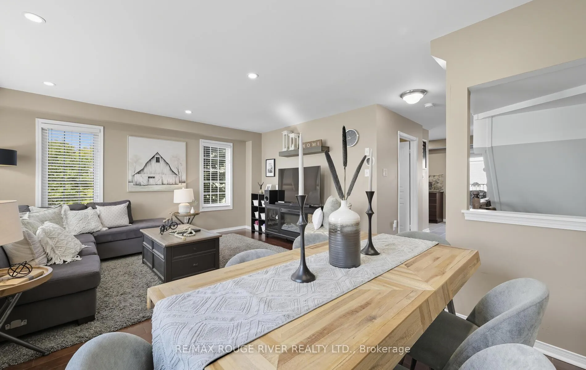 Photo 15 of Unit 20, 1790 Finch Avenue, Pickering, Village East — HOMEH