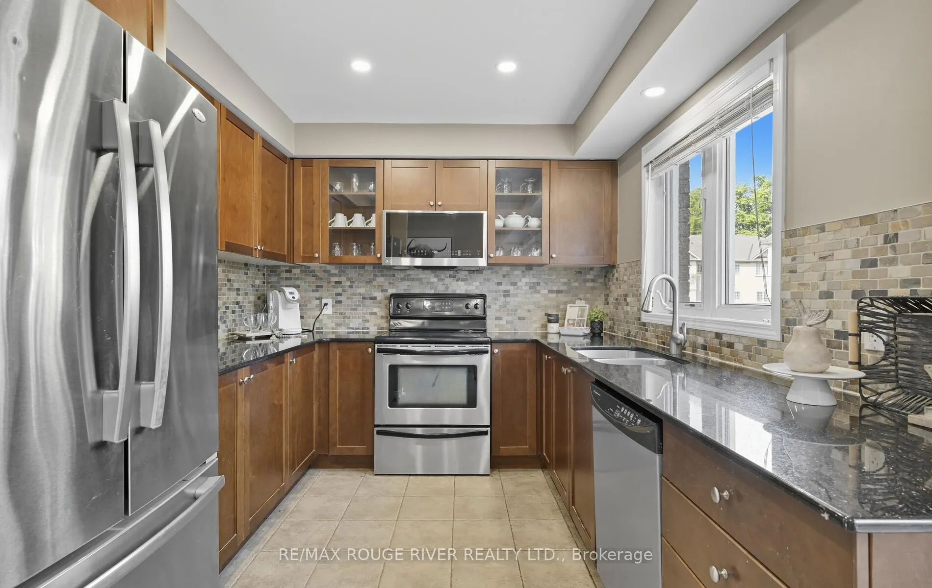 Photo 20 of Unit 20, 1790 Finch Avenue, Pickering, Village East — HOMEH