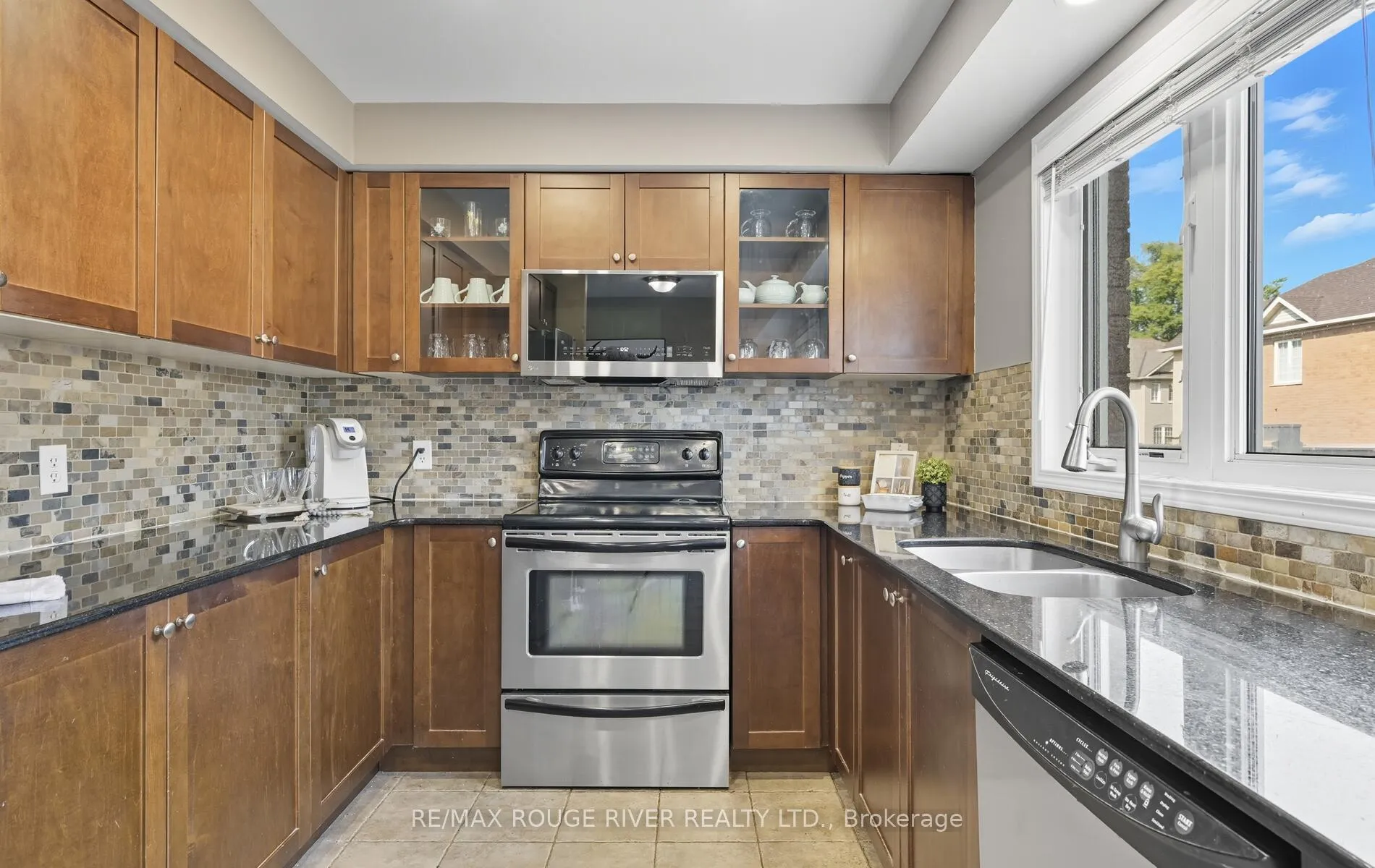 Photo 21 of Unit 20, 1790 Finch Avenue, Pickering, Village East — HOMEH