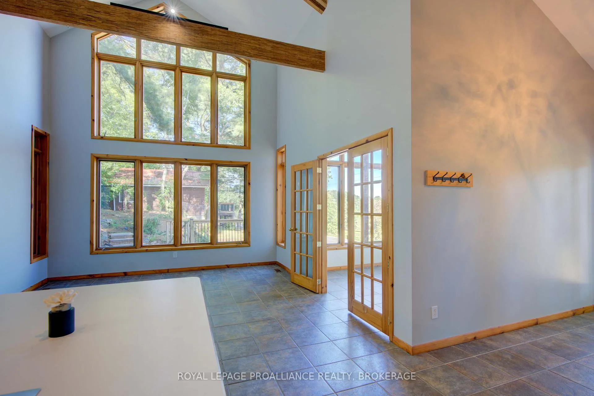 Photo 16 of 1512 Chaffey's Lock Road, Rideau Lakes, Rideau Lakes (South Crosby) Twp — HOMEH