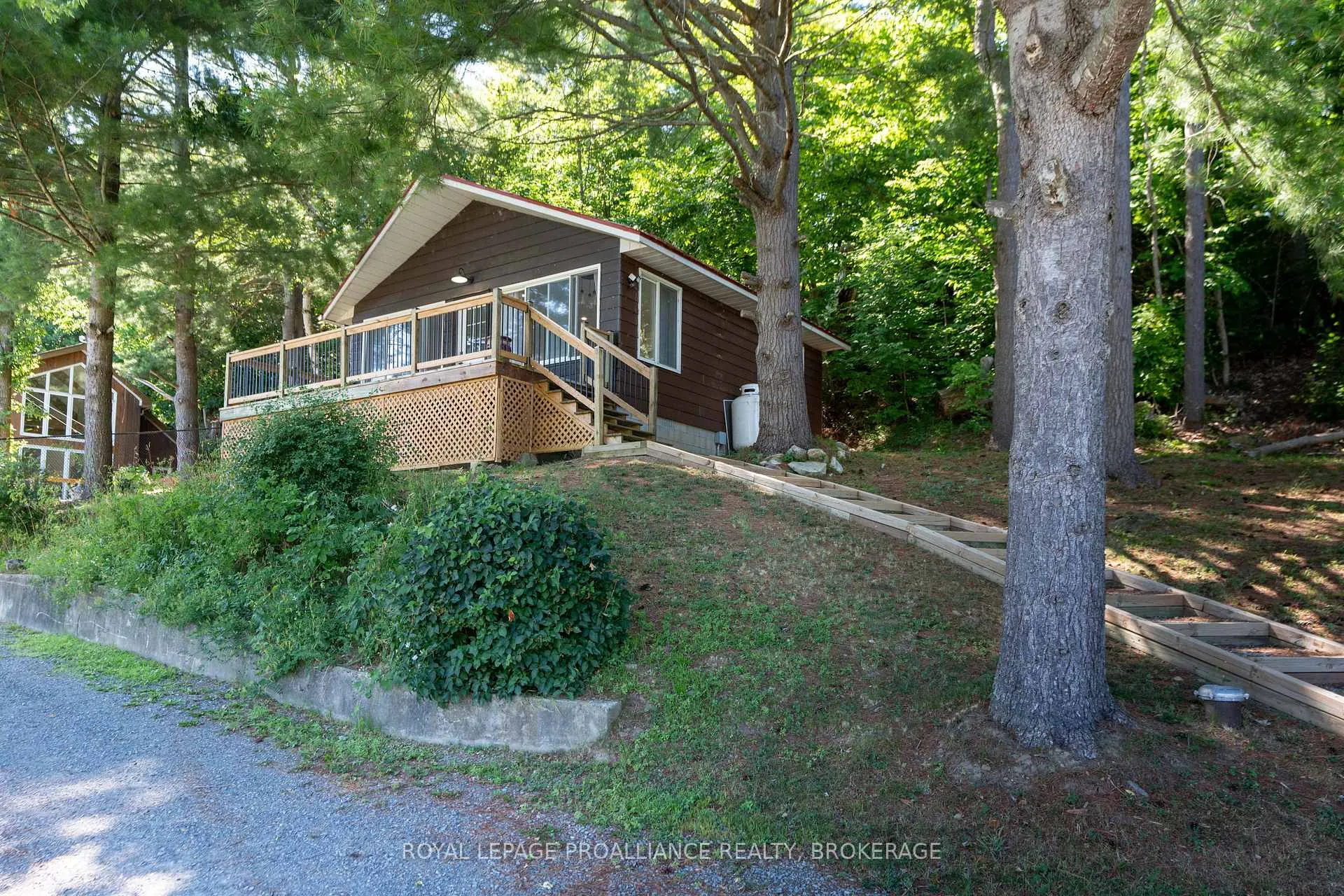 Photo 48 of 1512 Chaffey's Lock Road, Rideau Lakes, Rideau Lakes (South Crosby) Twp — HOMEH