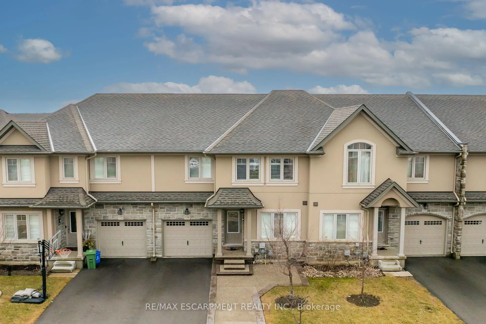 Photo 1 of 134 Shoreview Place, Hamilton, Stoney Creek — HOMEH