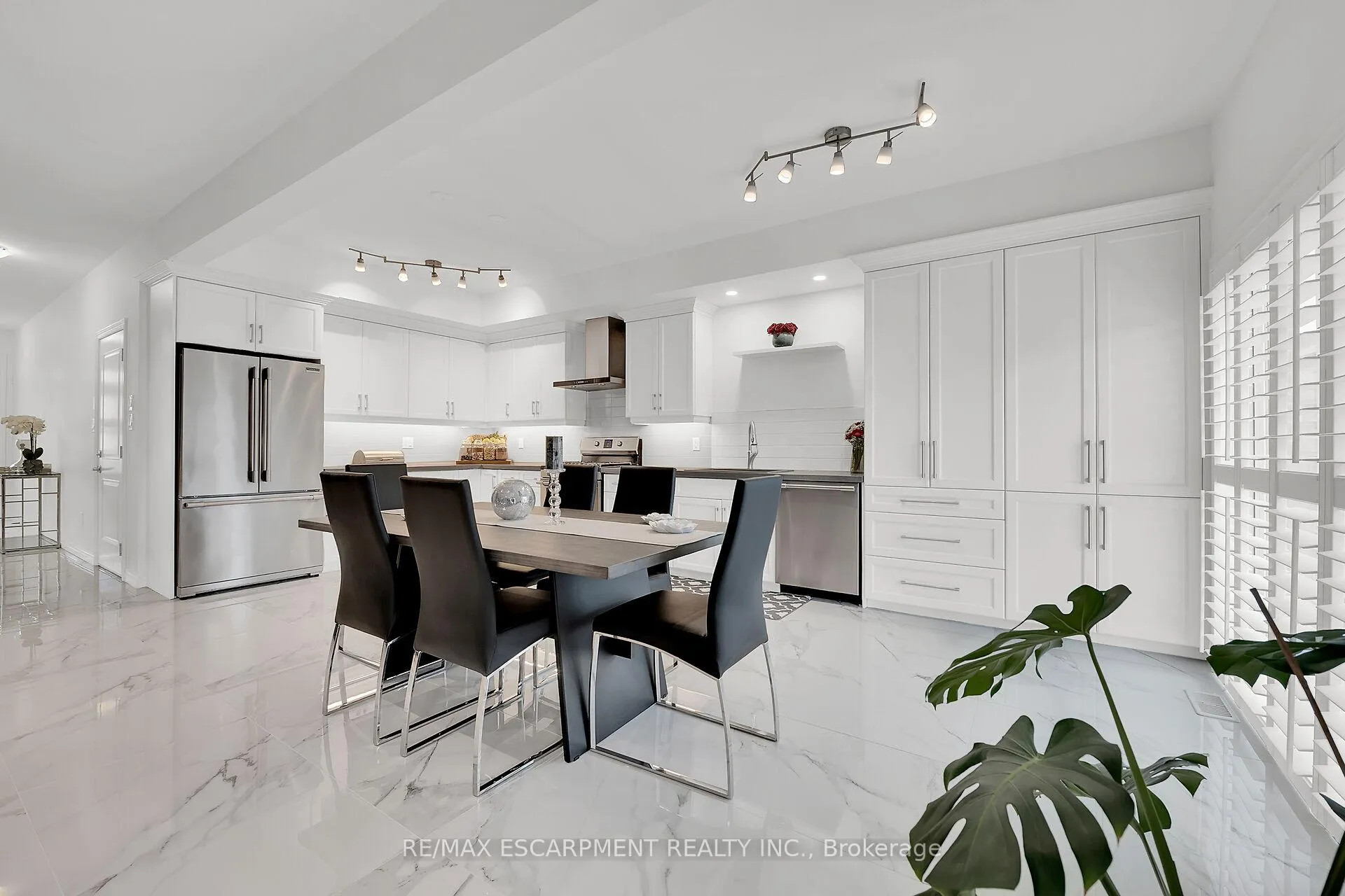 Photo 7 of 134 Shoreview Place, Hamilton, Stoney Creek — HOMEH