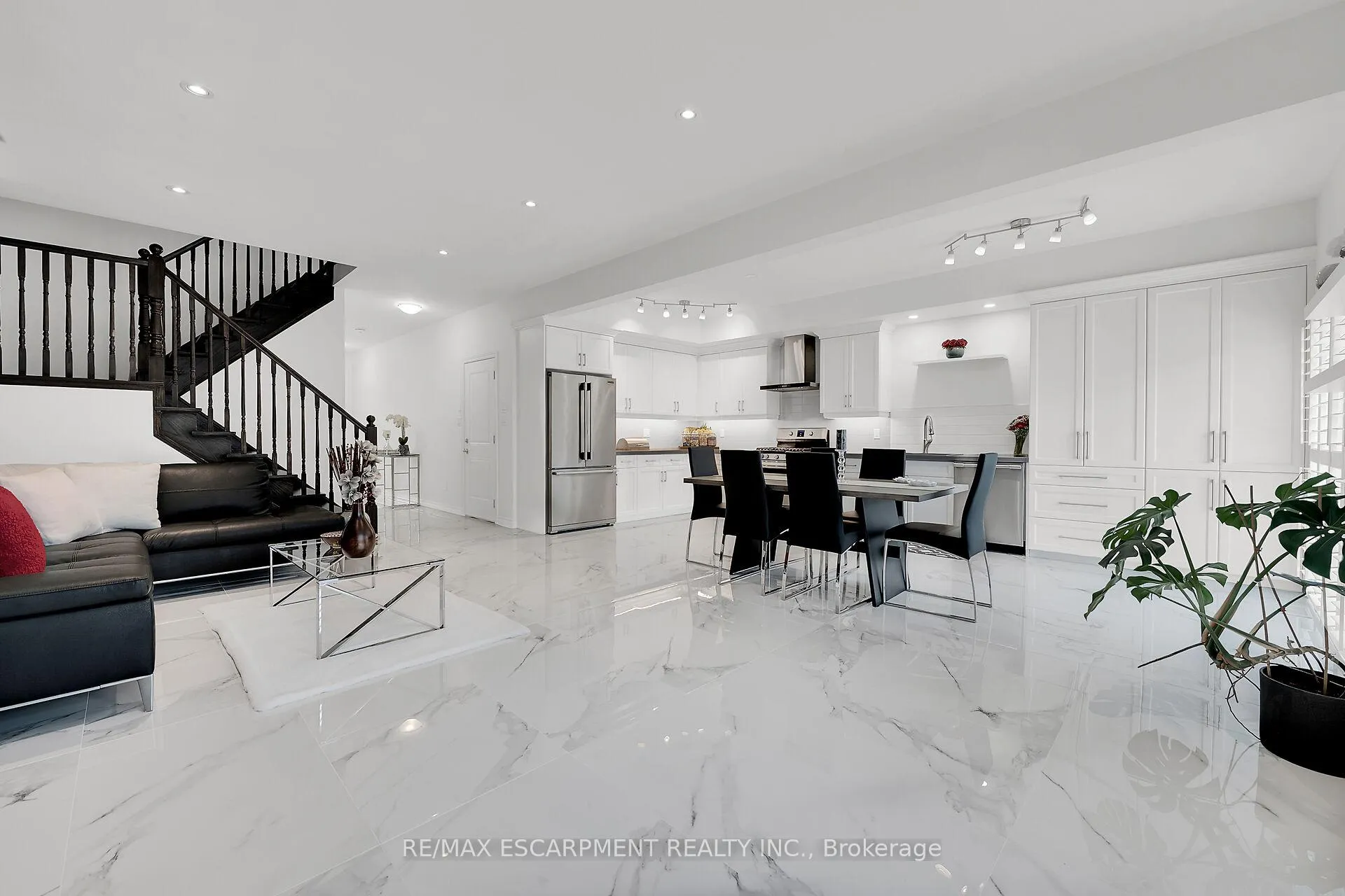 Photo 18 of 134 Shoreview Place, Hamilton, Stoney Creek — HOMEH