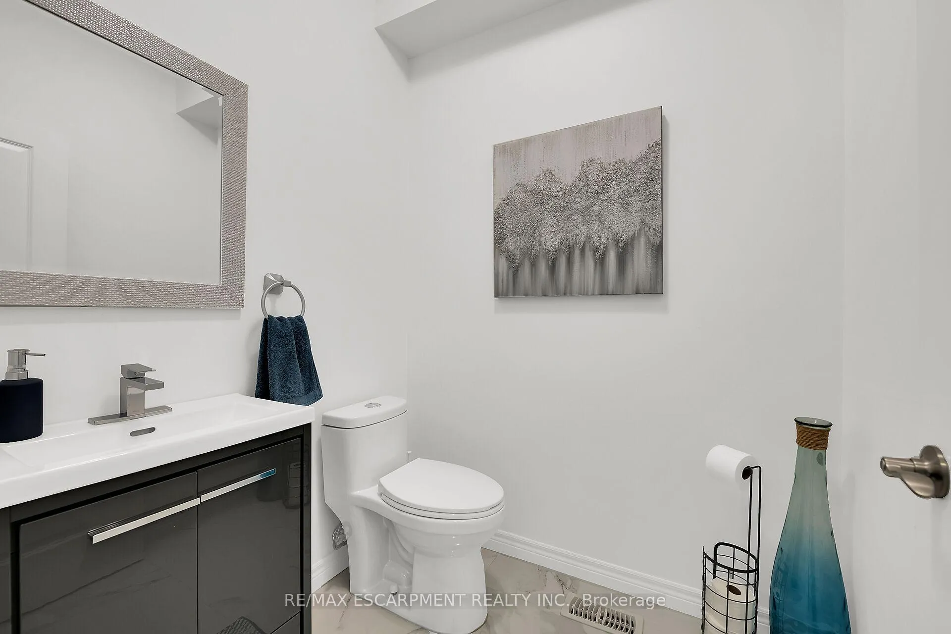 Photo 24 of 134 Shoreview Place, Hamilton, Stoney Creek — HOMEH