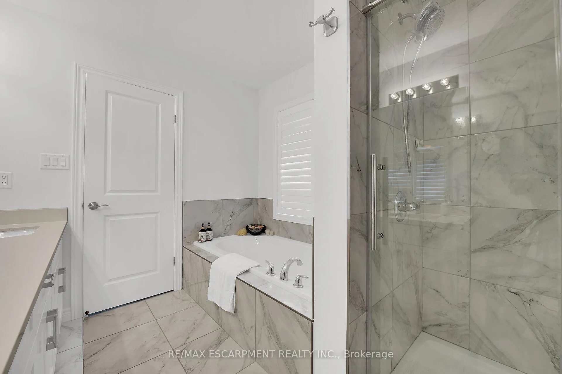 Photo 33 of 134 Shoreview Place, Hamilton, Stoney Creek — HOMEH