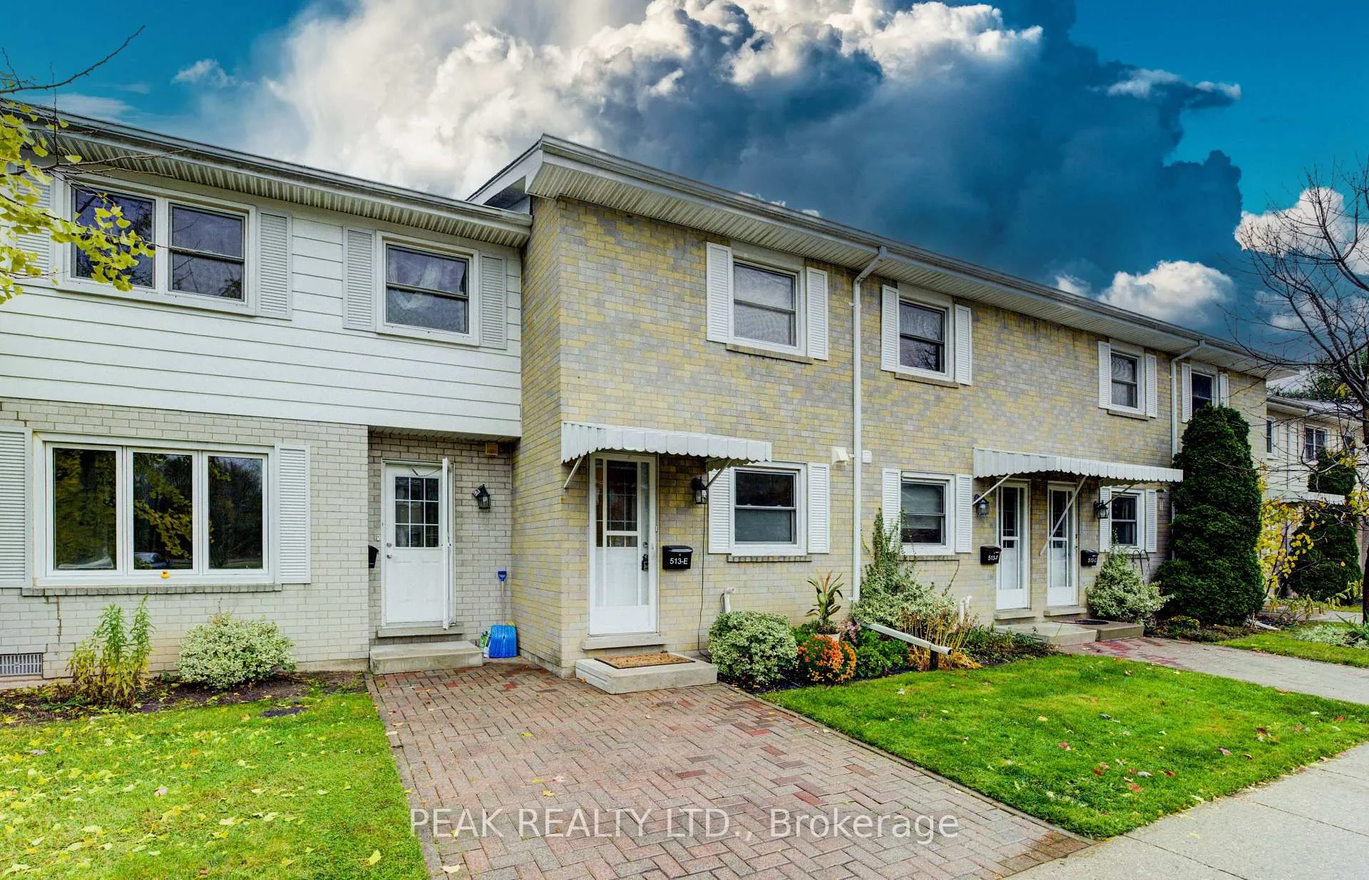 Photo 2 of Unit E, 513 Weber Street, Waterloo — HOMEH