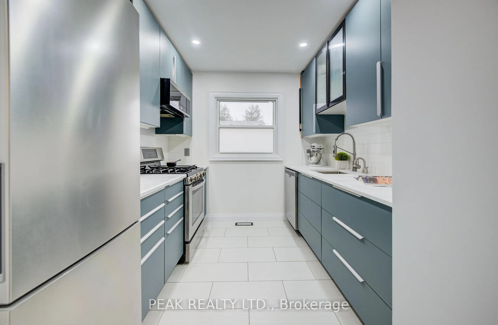 Photo 5 of Unit E, 513 Weber Street, Waterloo — HOMEH