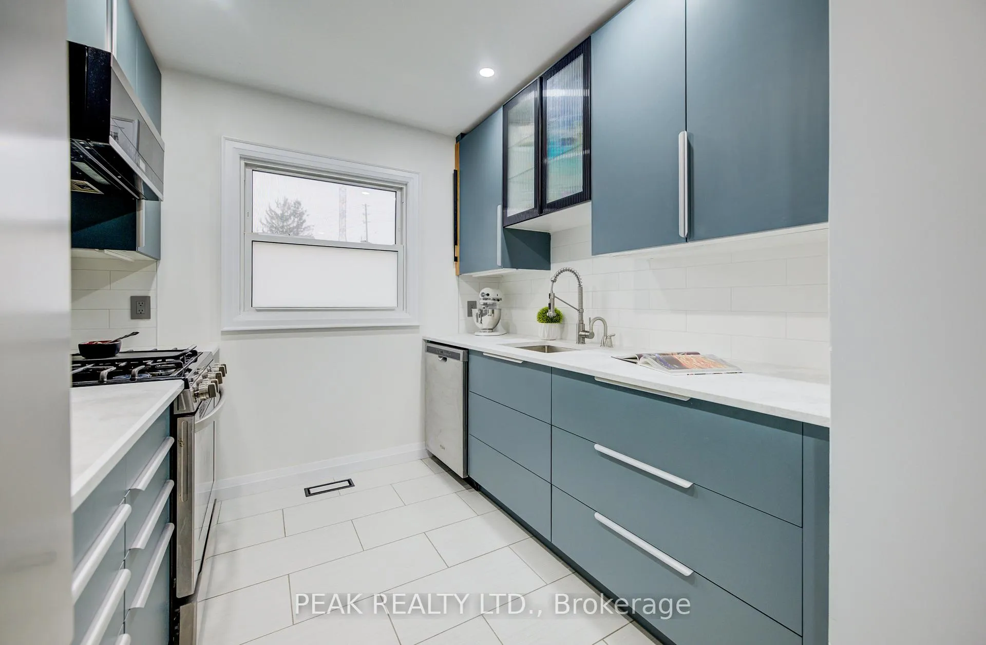 Photo 6 of Unit E, 513 Weber Street, Waterloo — HOMEH