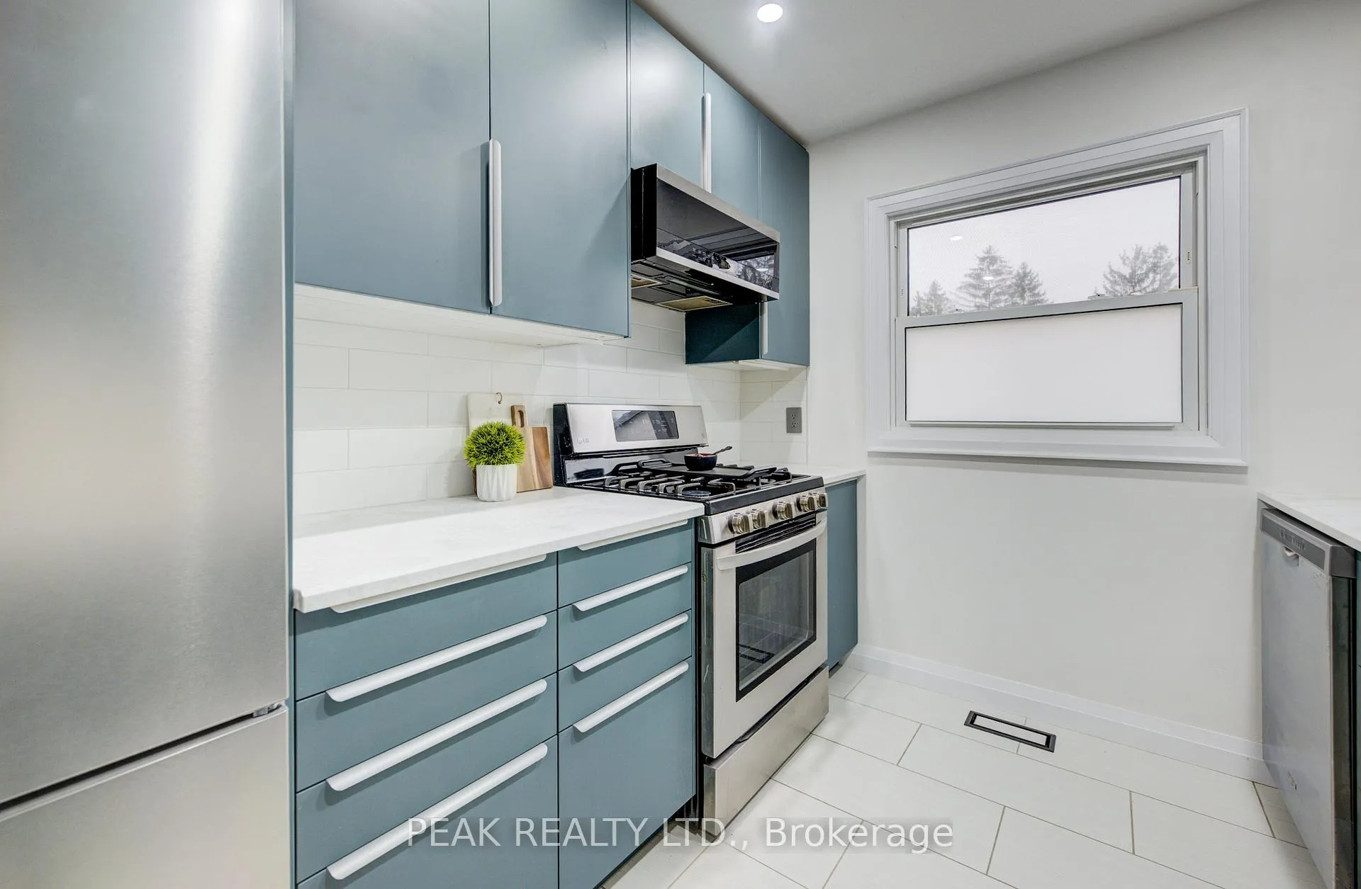 Photo 7 of Unit E, 513 Weber Street, Waterloo — HOMEH