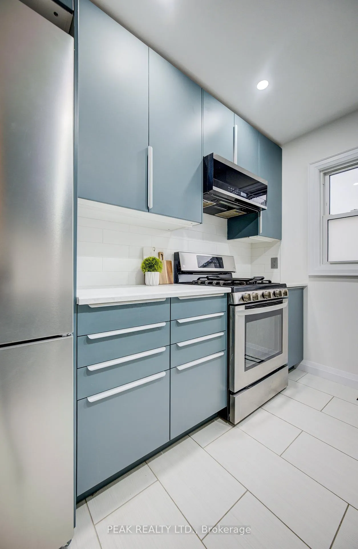 Photo 9 of Unit E, 513 Weber Street, Waterloo — HOMEH