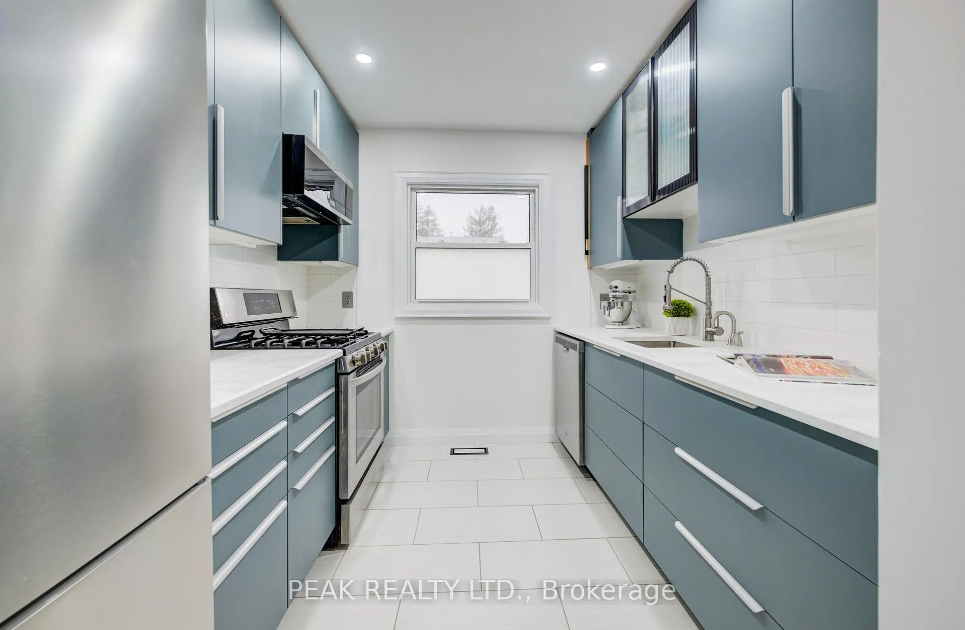 Photo 10 of Unit E, 513 Weber Street, Waterloo — HOMEH