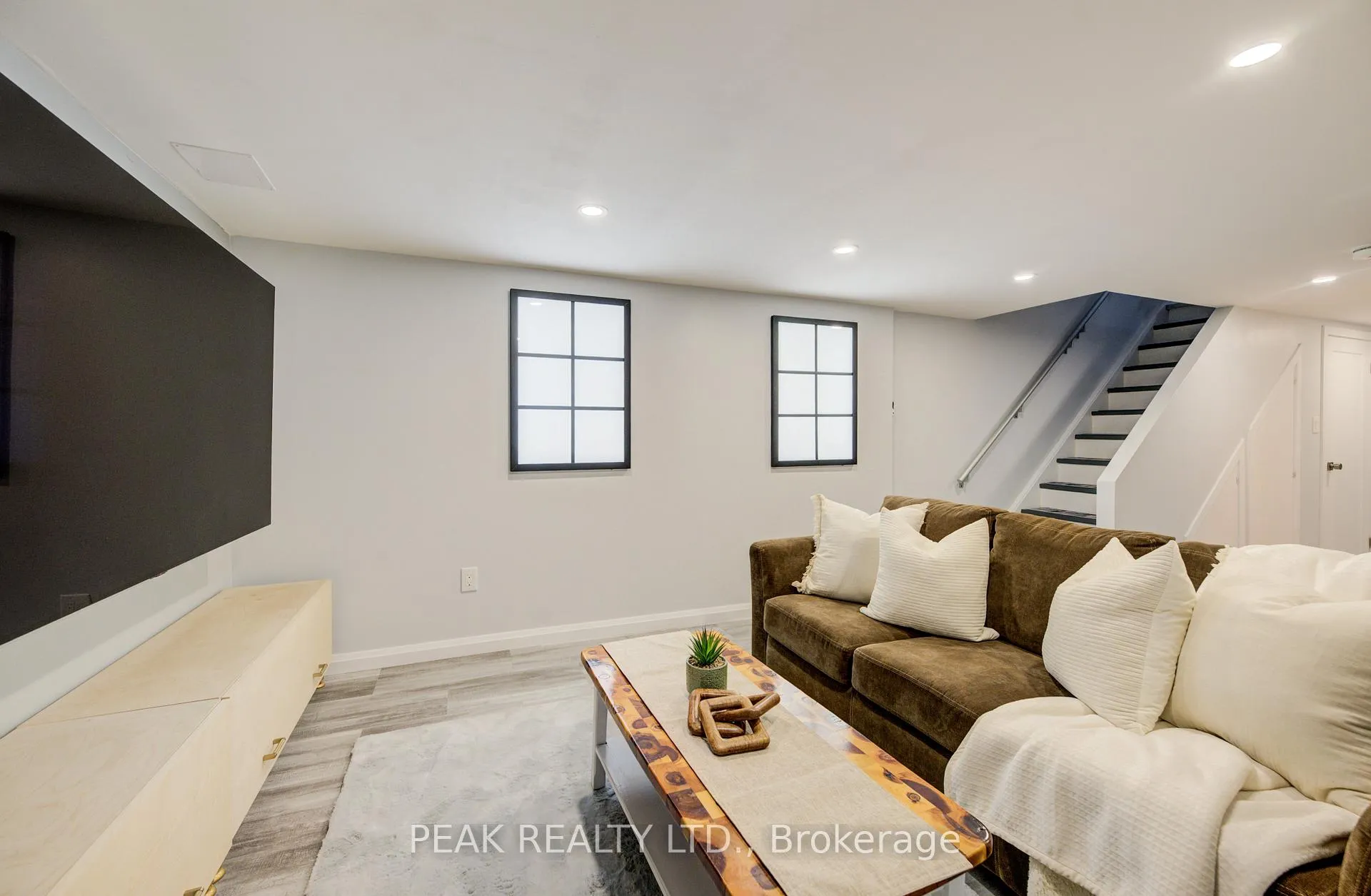 Photo 30 of Unit E, 513 Weber Street, Waterloo — HOMEH