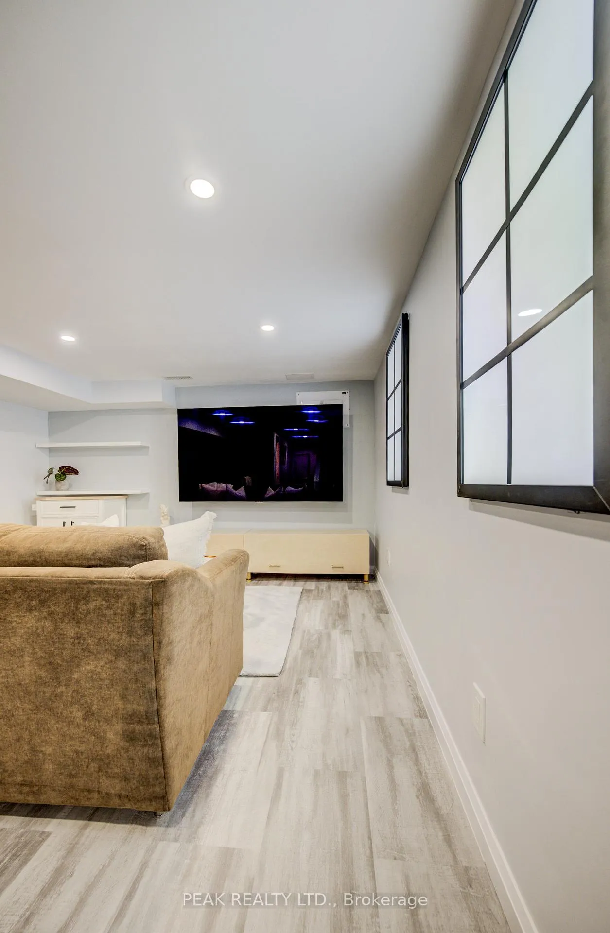 Photo 32 of Unit E, 513 Weber Street, Waterloo — HOMEH