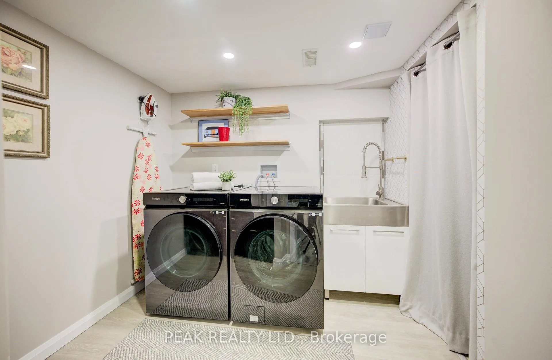 Photo 35 of Unit E, 513 Weber Street, Waterloo — HOMEH