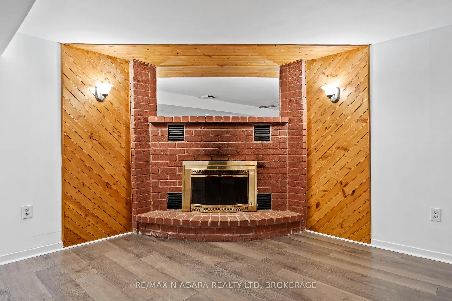 Photo 26 of 54 Culligan Crescent, Thorold, Confederation Heights — HOMEH