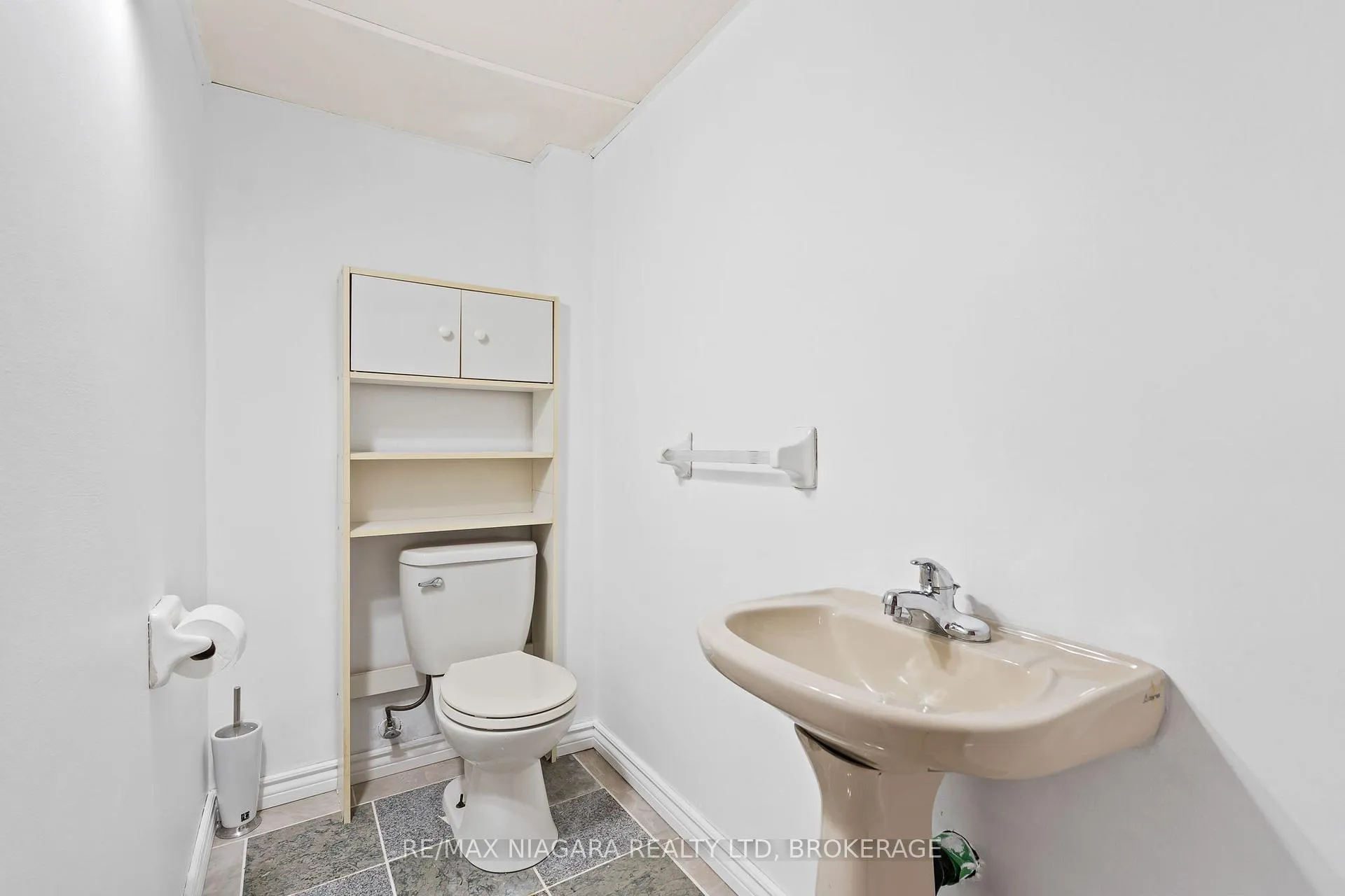 Photo 27 of 54 Culligan Crescent, Thorold, Confederation Heights — HOMEH