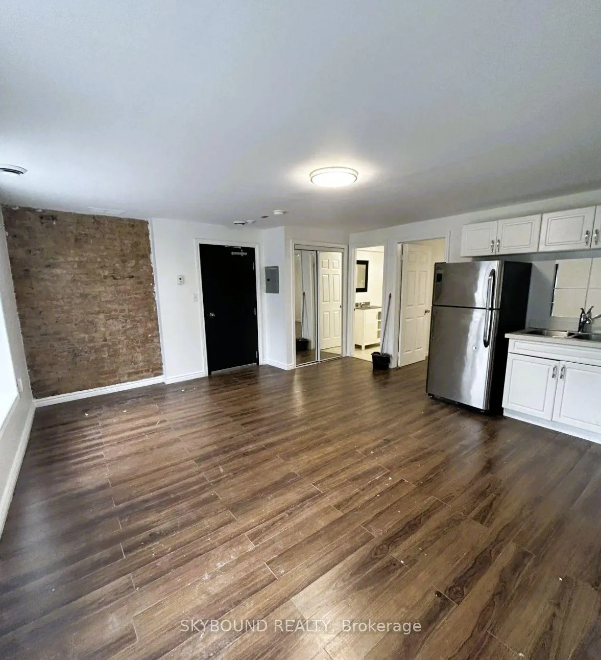Photo 8 of 470 King Street W, Hamilton, Strathcona — HOMEH