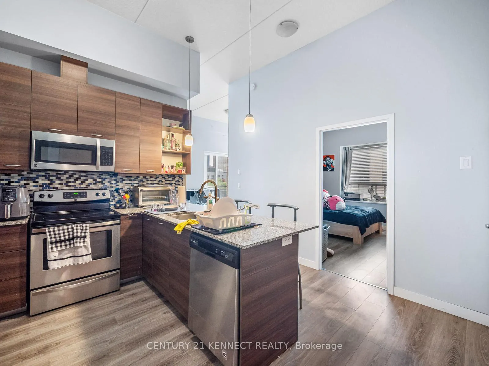 Photo 8 of Unit 402, 318 Spruce Street, Waterloo, Lakeshore Village — HOMEH
