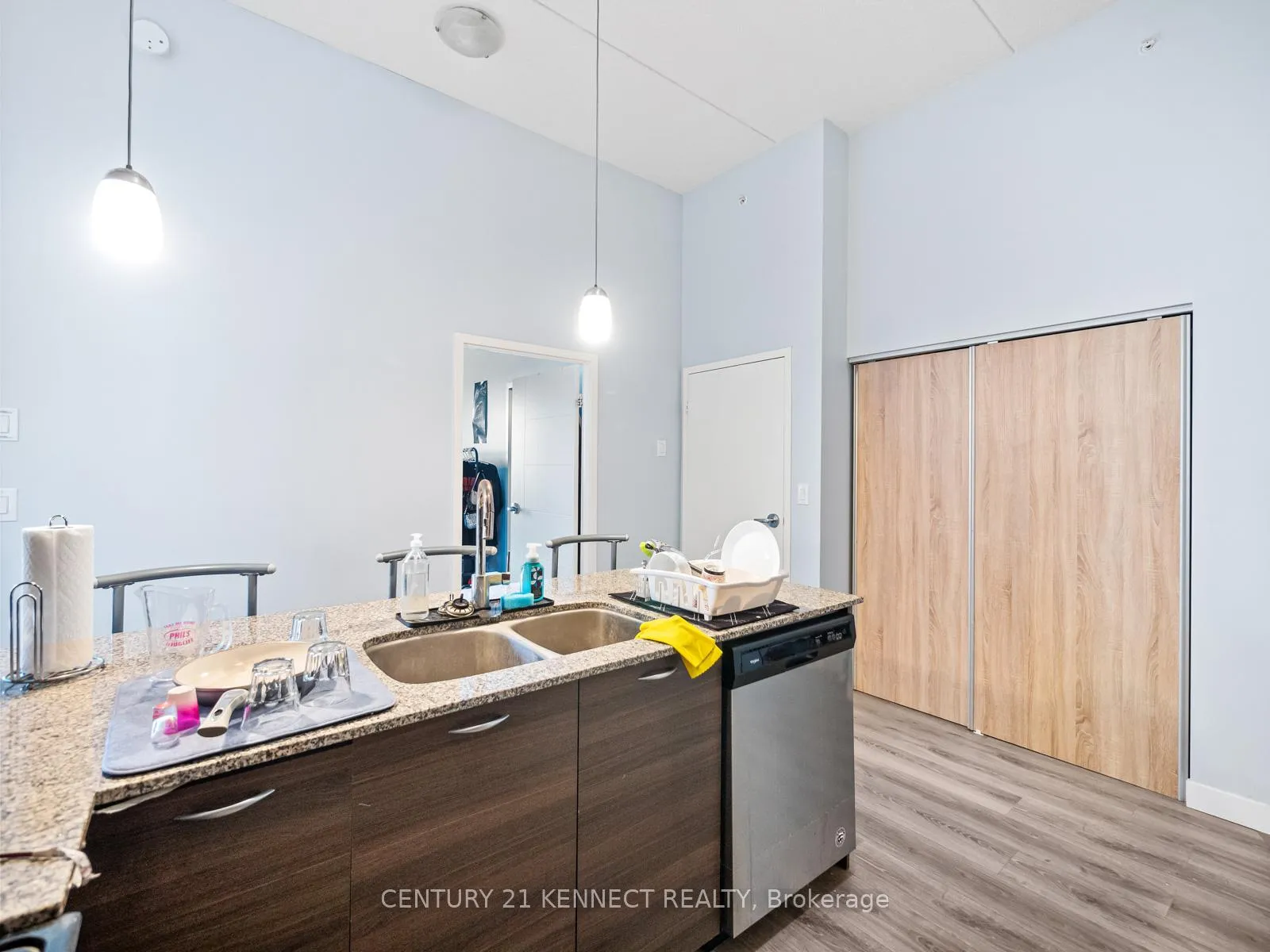 Photo 12 of Unit 402, 318 Spruce Street, Waterloo, Lakeshore Village — HOMEH