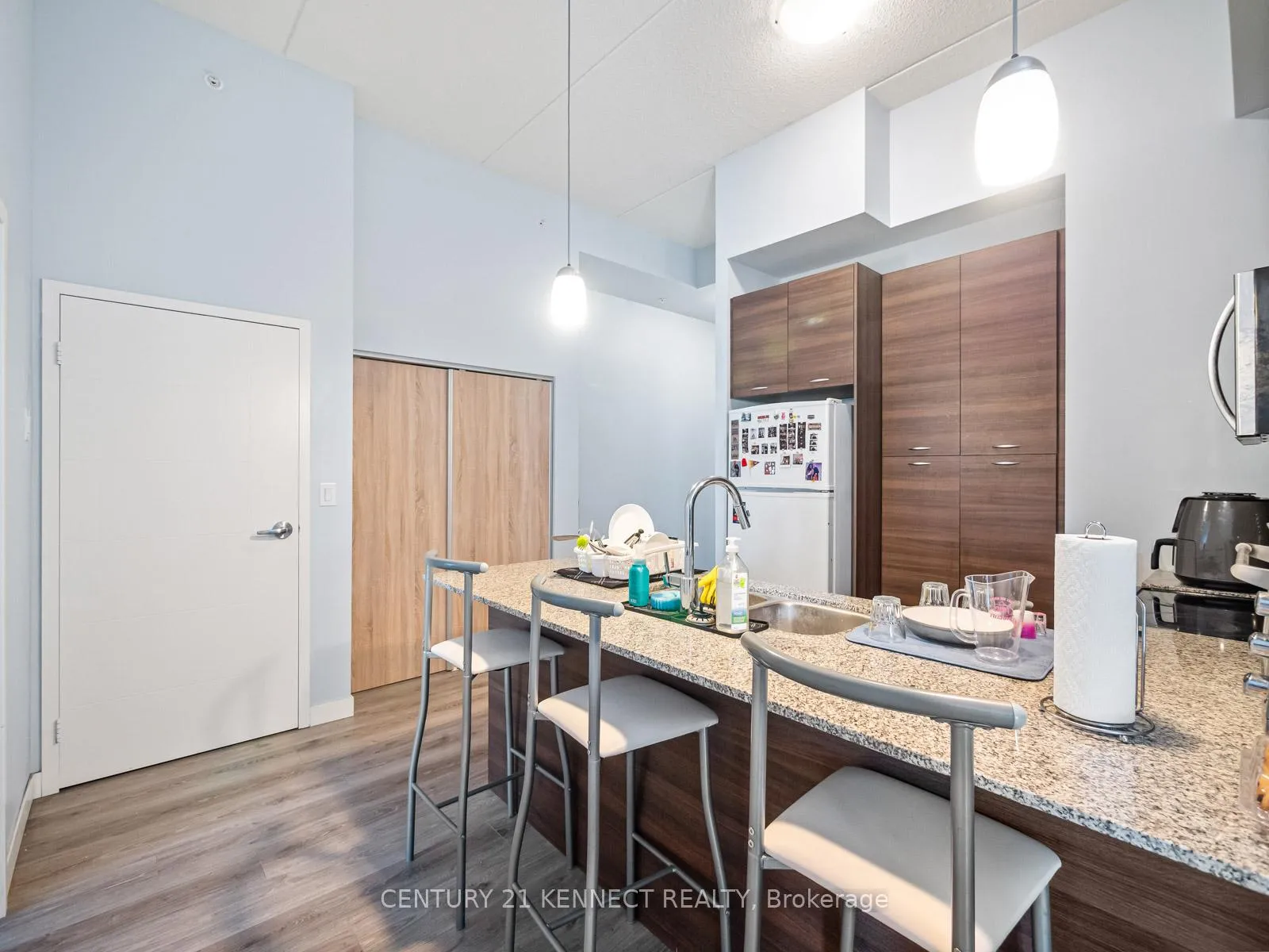 Photo 13 of Unit 402, 318 Spruce Street, Waterloo, Lakeshore Village — HOMEH