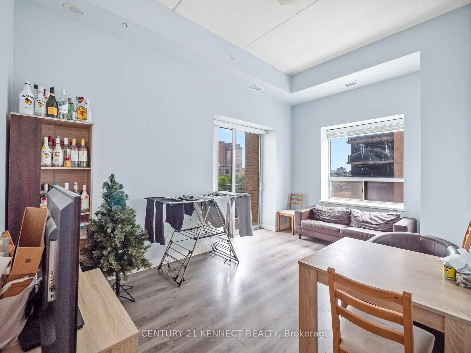 Photo 14 of Unit 402, 318 Spruce Street, Waterloo, Lakeshore Village — HOMEH