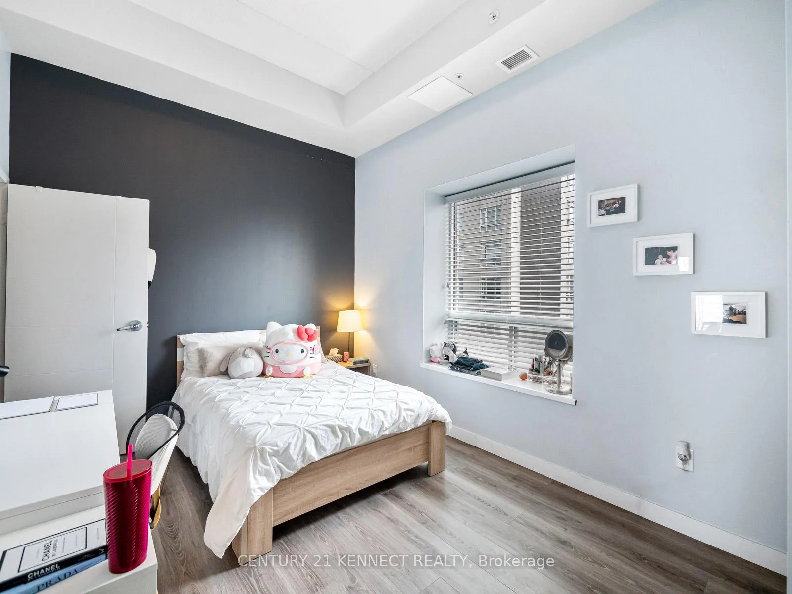 Photo 16 of Unit 402, 318 Spruce Street, Waterloo, Lakeshore Village — HOMEH