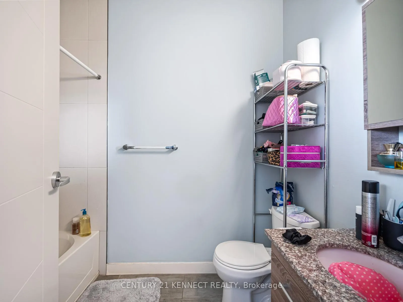 Photo 24 of Unit 402, 318 Spruce Street, Waterloo, Lakeshore Village — HOMEH