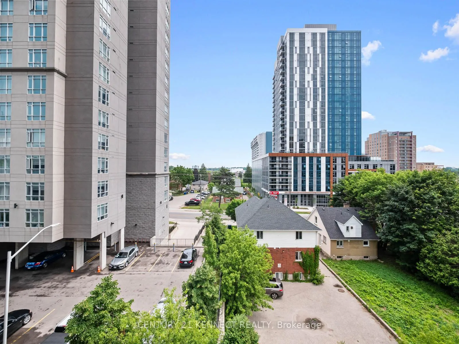 Photo 27 of Unit 402, 318 Spruce Street, Waterloo, Lakeshore Village — HOMEH