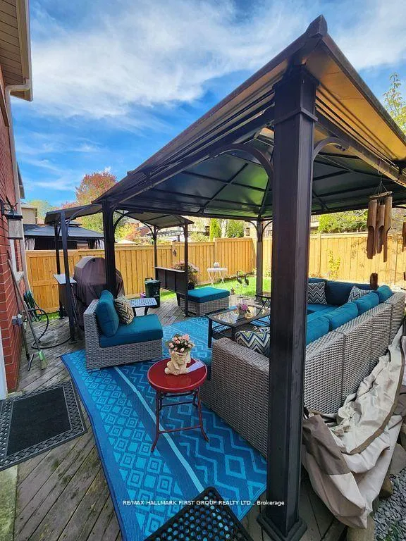 Photo 38 of 122 Thicket Crescent, Pickering, Highbush — HOMEH