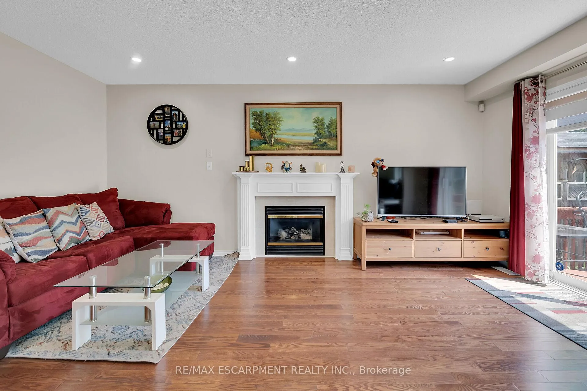 Photo 16 of 4 Spartan Court, Hamilton, Stoney Creek — HOMEH