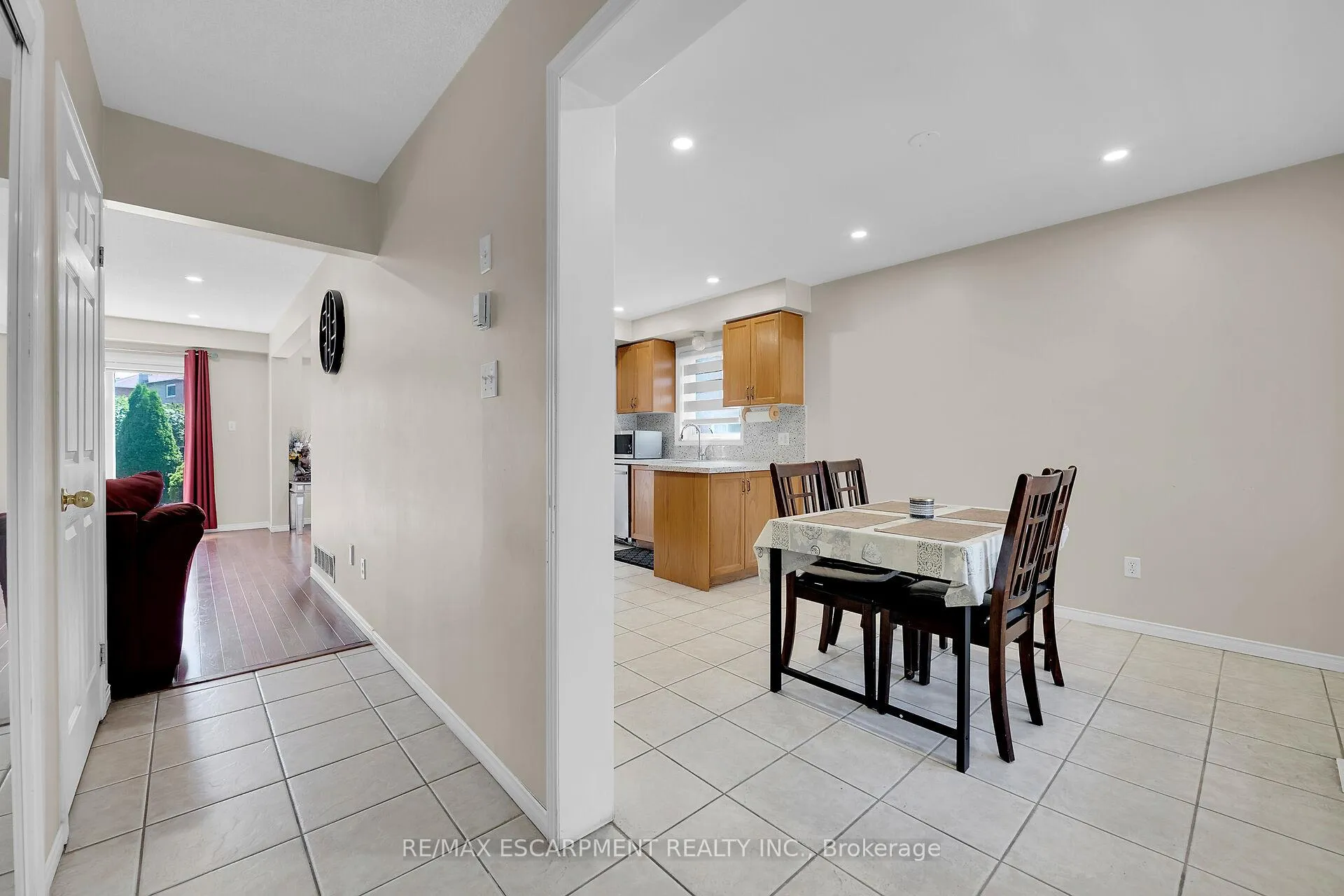 Photo 26 of 4 Spartan Court, Hamilton, Stoney Creek — HOMEH