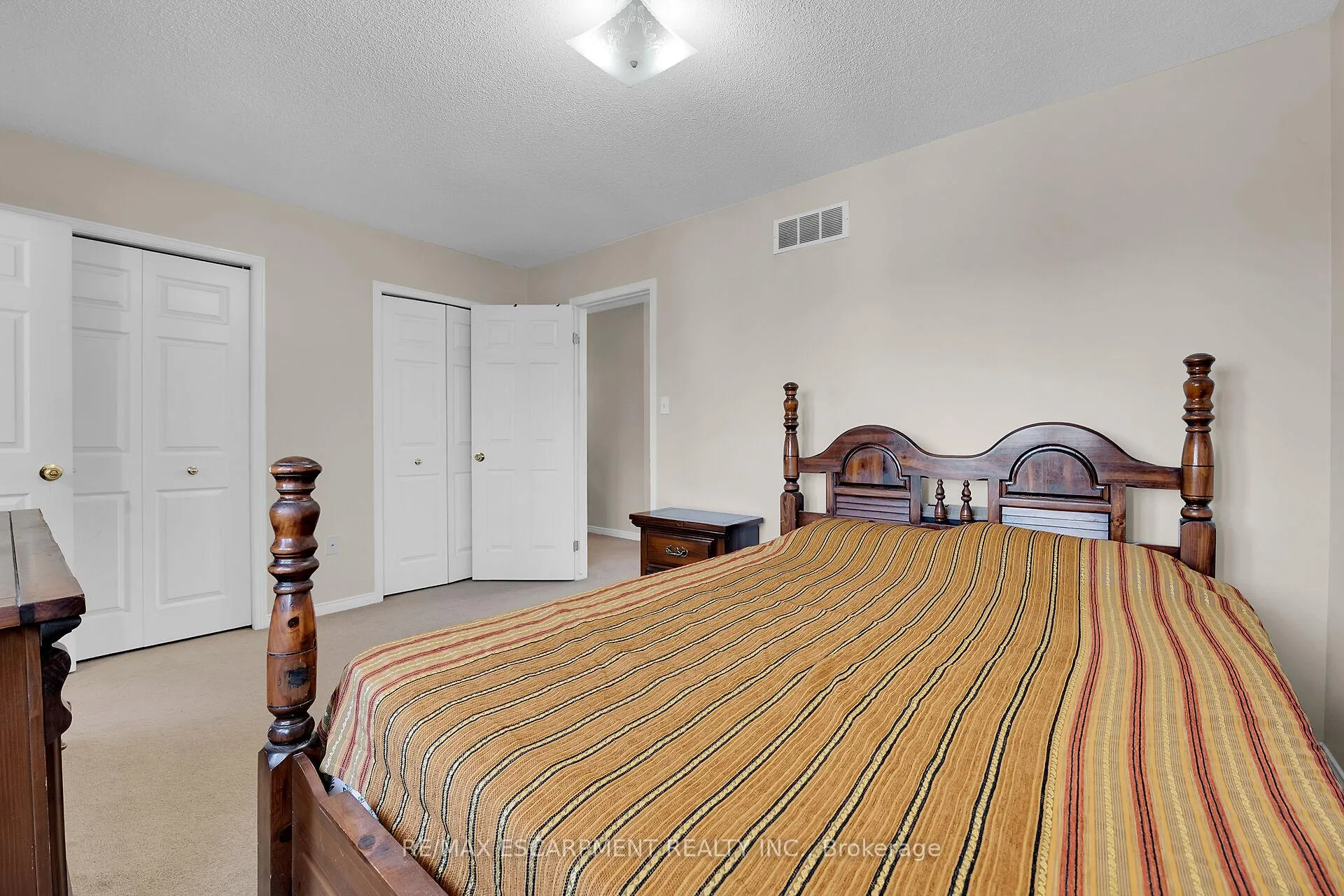 Photo 29 of 4 Spartan Court, Hamilton, Stoney Creek — HOMEH
