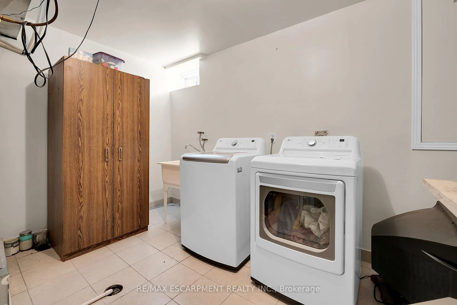 Photo 46 of 4 Spartan Court, Hamilton, Stoney Creek — HOMEH