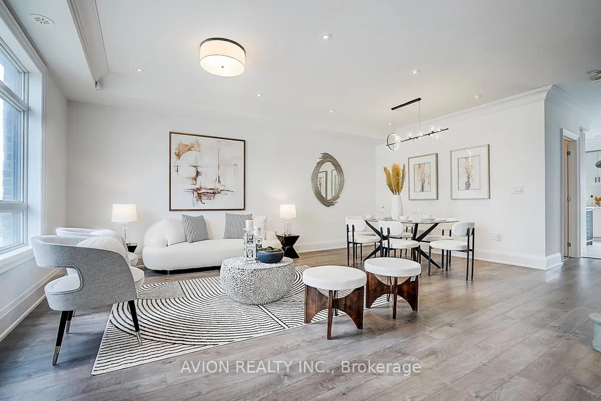 Photo 2 of 15 Gandhi Lane, Markham, Commerce Valley — HOMEH