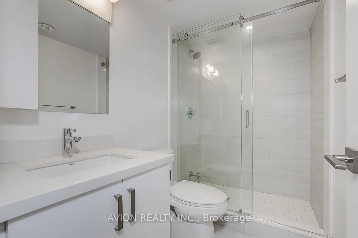 Photo 14 of 15 Gandhi Lane, Markham, Commerce Valley — HOMEH