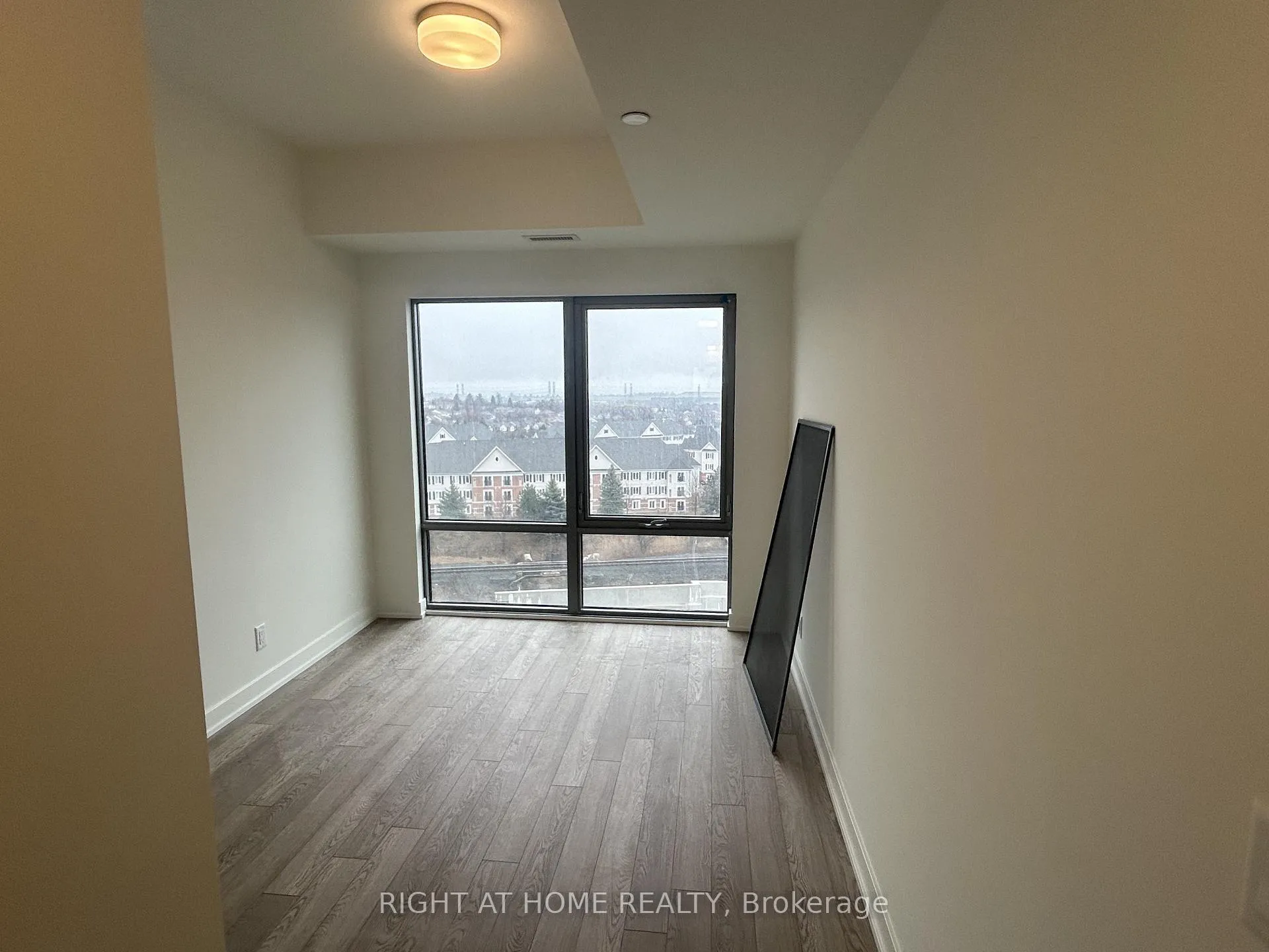 Photo 9 of Unit 820, 51 Clarington Boulevard, Clarington, Bowmanville — HOMEH
