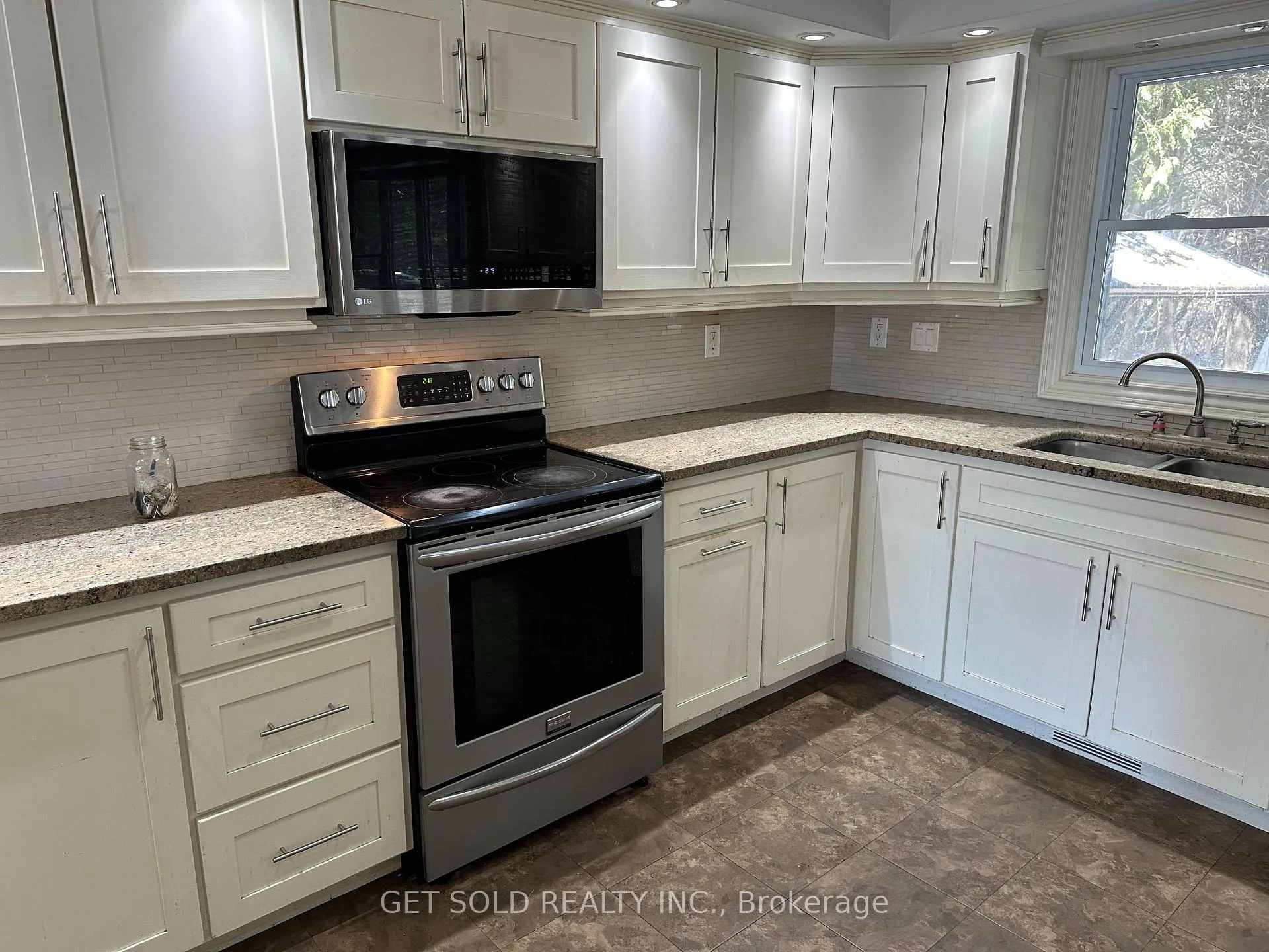 Photo 5 of 5115 Westney Road N, Pickering, Rural Pickering — HOMEH