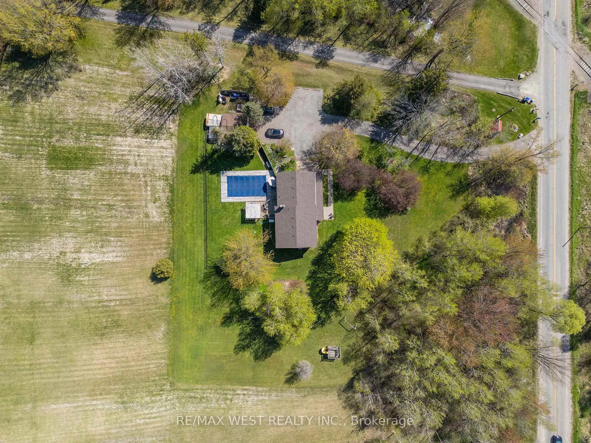 Photo 2 of 6492 7th Line, New Tecumseth, Rural New Tecumseth — HOMEH