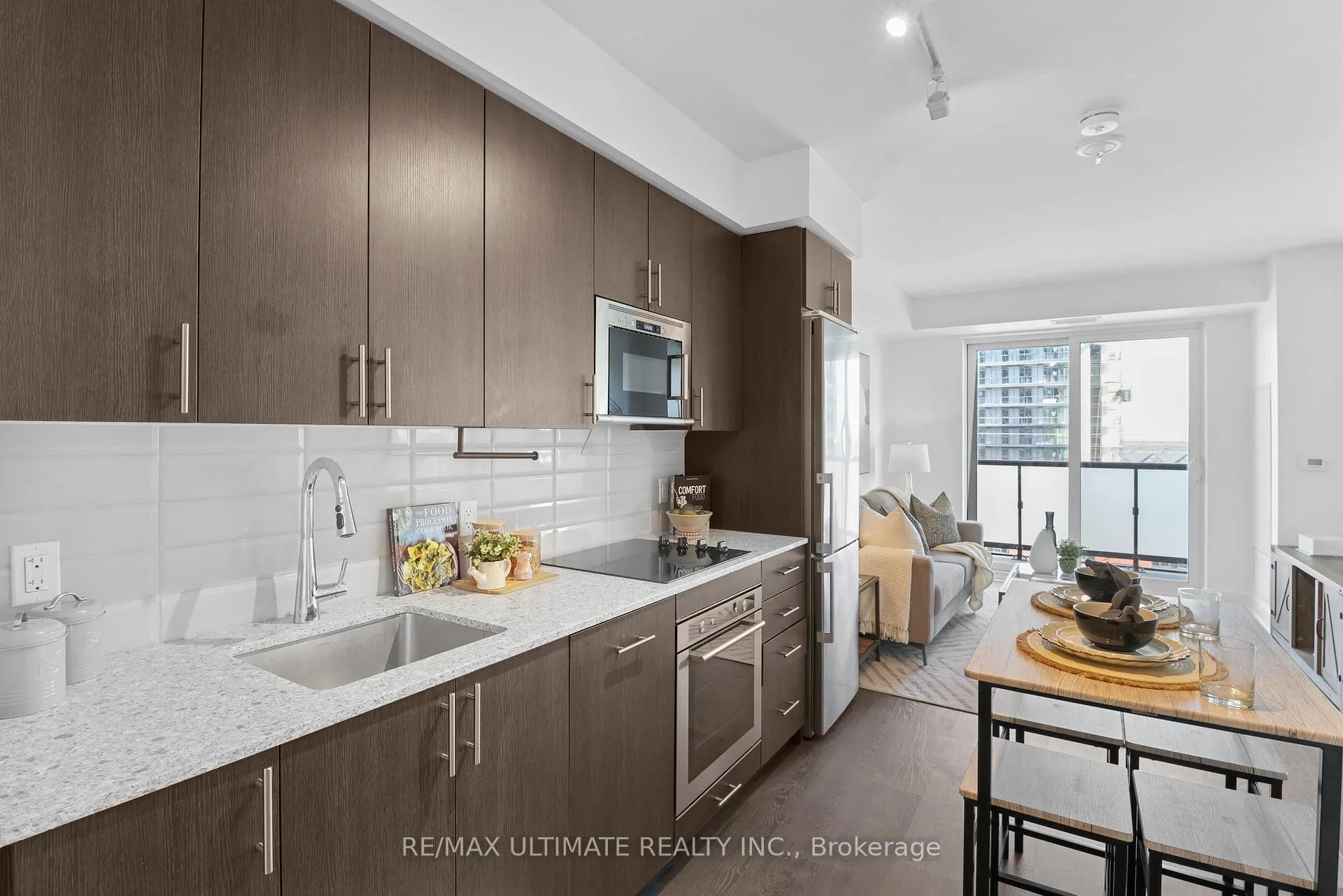 Photo 1 of Unit 611, 2550 Simcoe Street N, Oshawa, Windfields — HOMEH