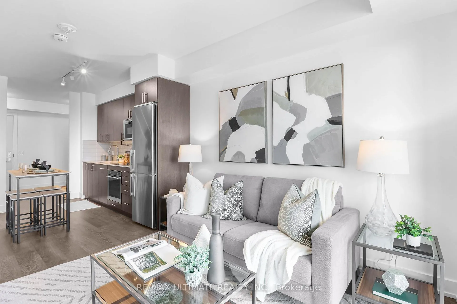 Photo 2 of Unit 611, 2550 Simcoe Street N, Oshawa, Windfields — HOMEH