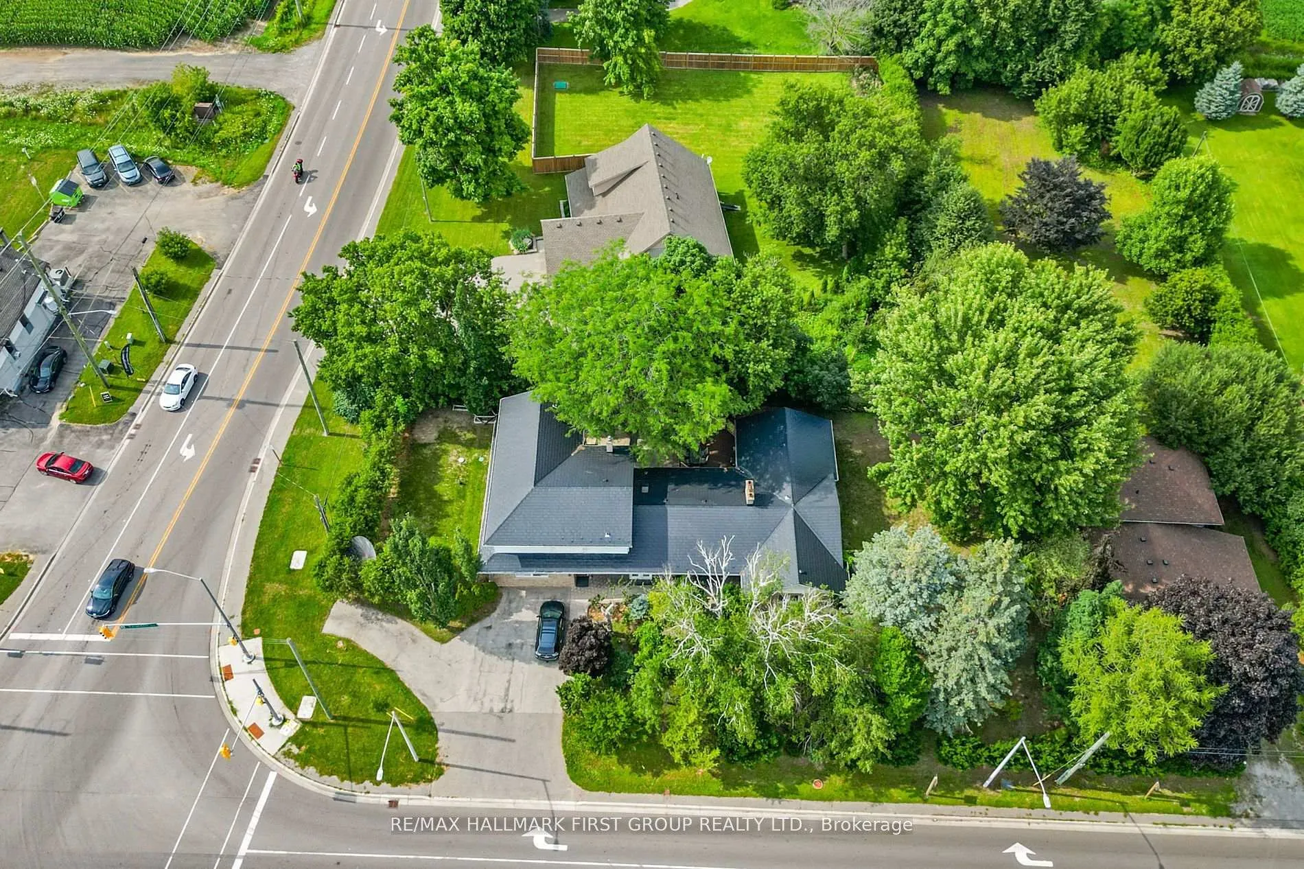 Photo 3 of 1652 Taunton Road, Clarington, Rural Clarington — HOMEH