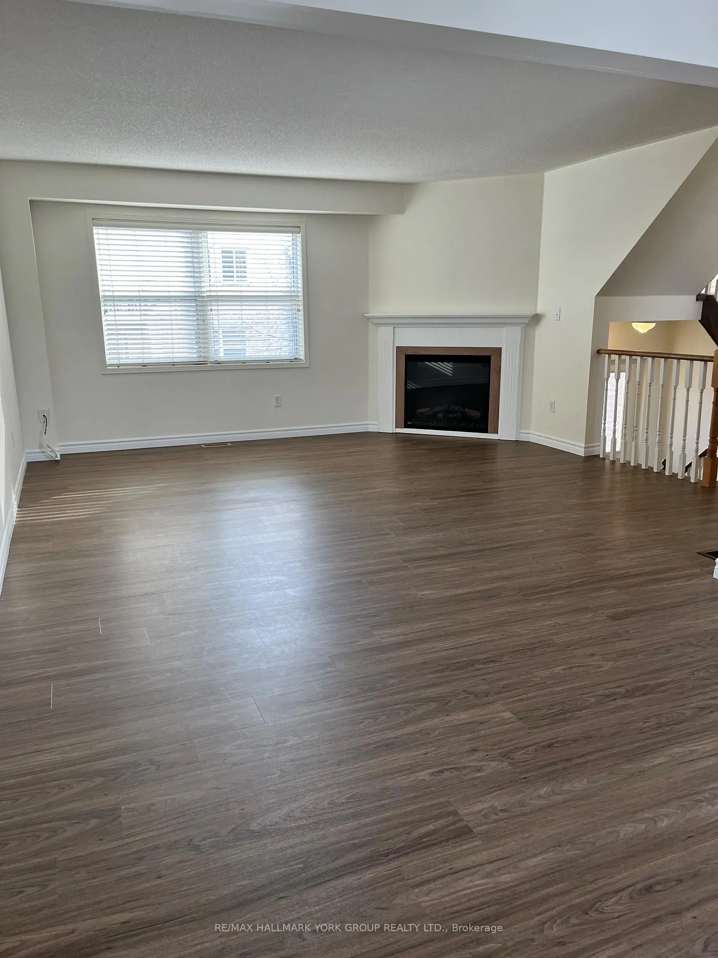 Photo 5 of Unit 13, 490 Veterans Drive, Barrie, Holly — HOMEH