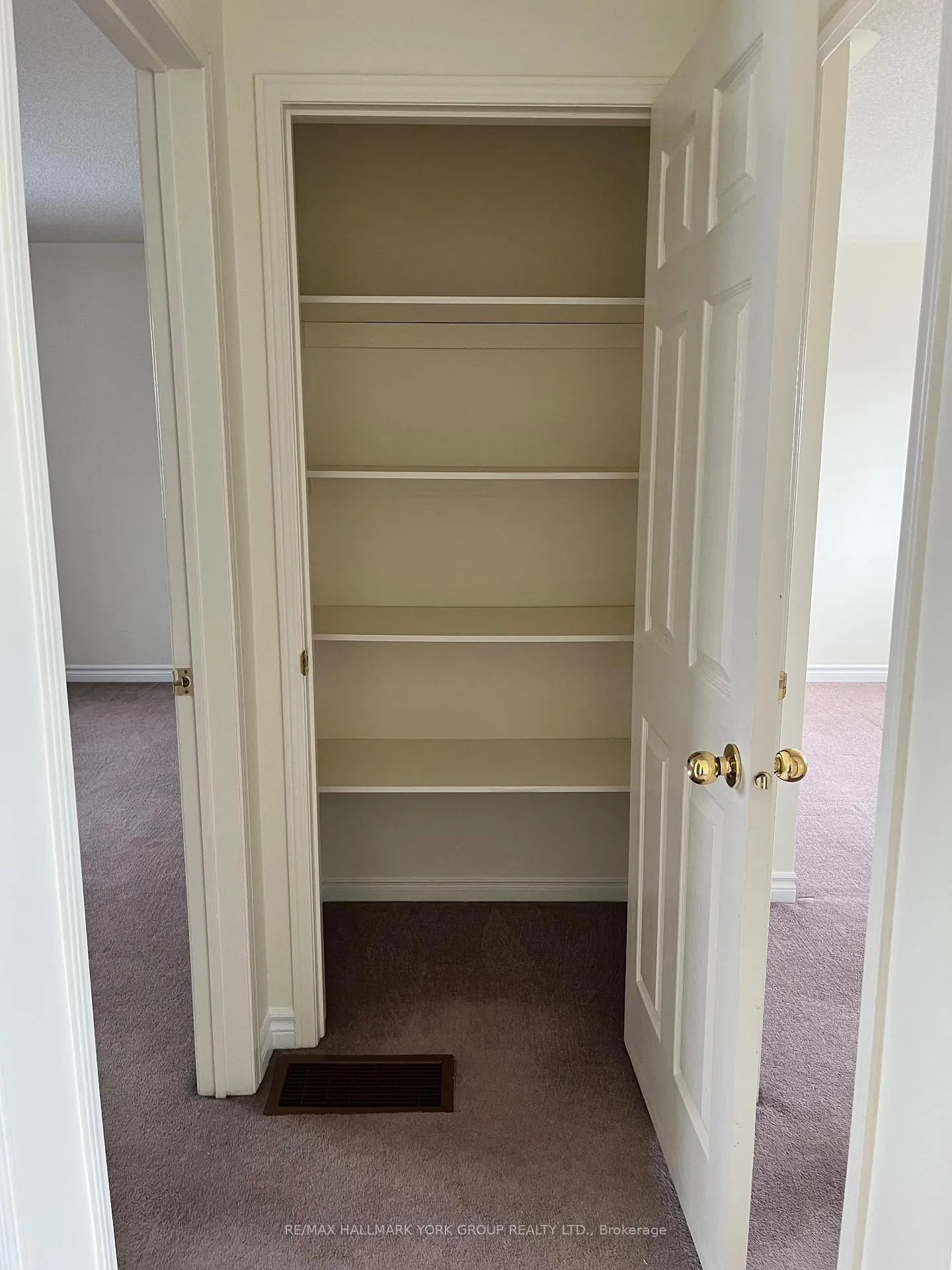 Photo 10 of Unit 13, 490 Veterans Drive, Barrie, Holly — HOMEH