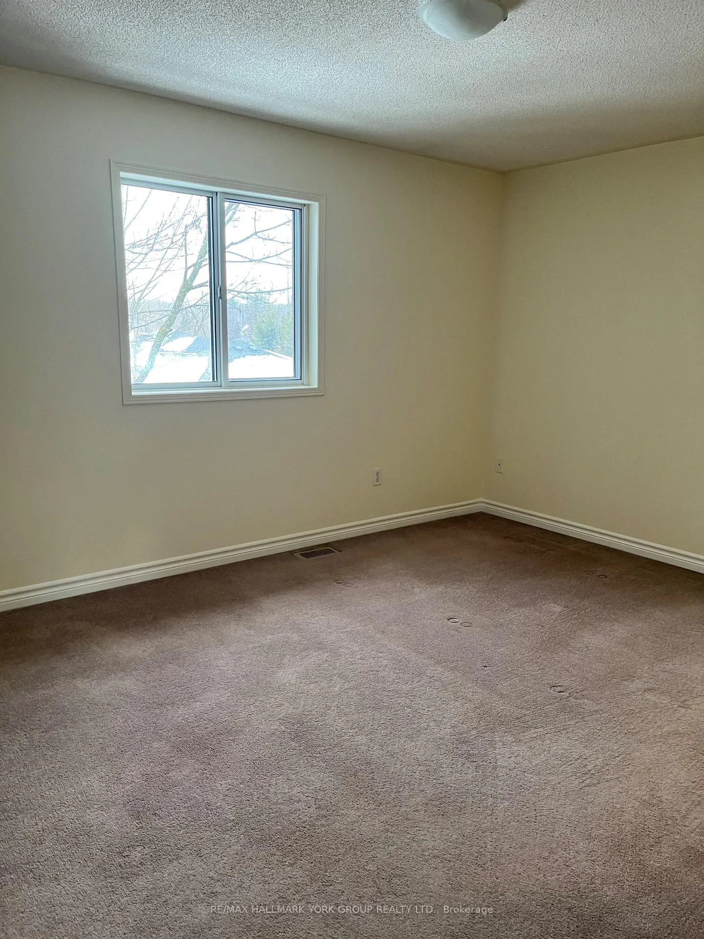 Photo 11 of Unit 13, 490 Veterans Drive, Barrie, Holly — HOMEH