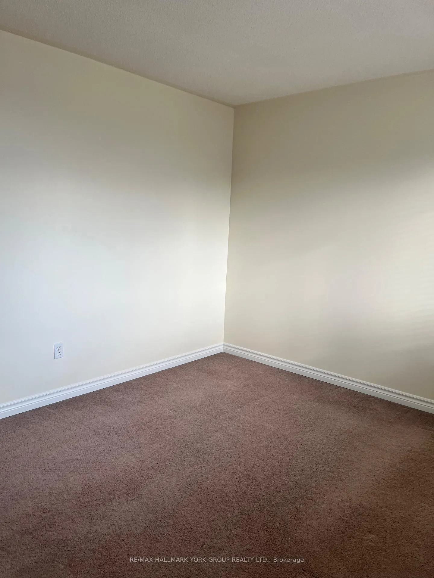 Photo 16 of Unit 13, 490 Veterans Drive, Barrie, Holly — HOMEH