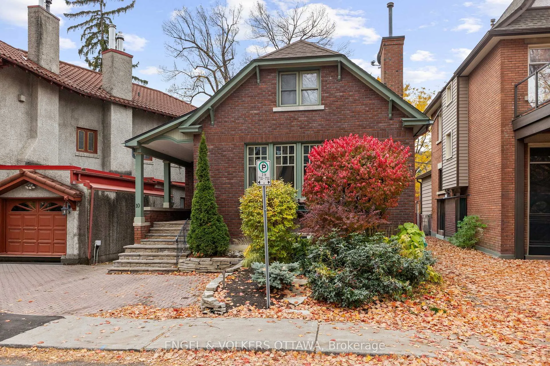 Photo 2 of 10 Allan Place, Ottawa, Glebe — HOMEH