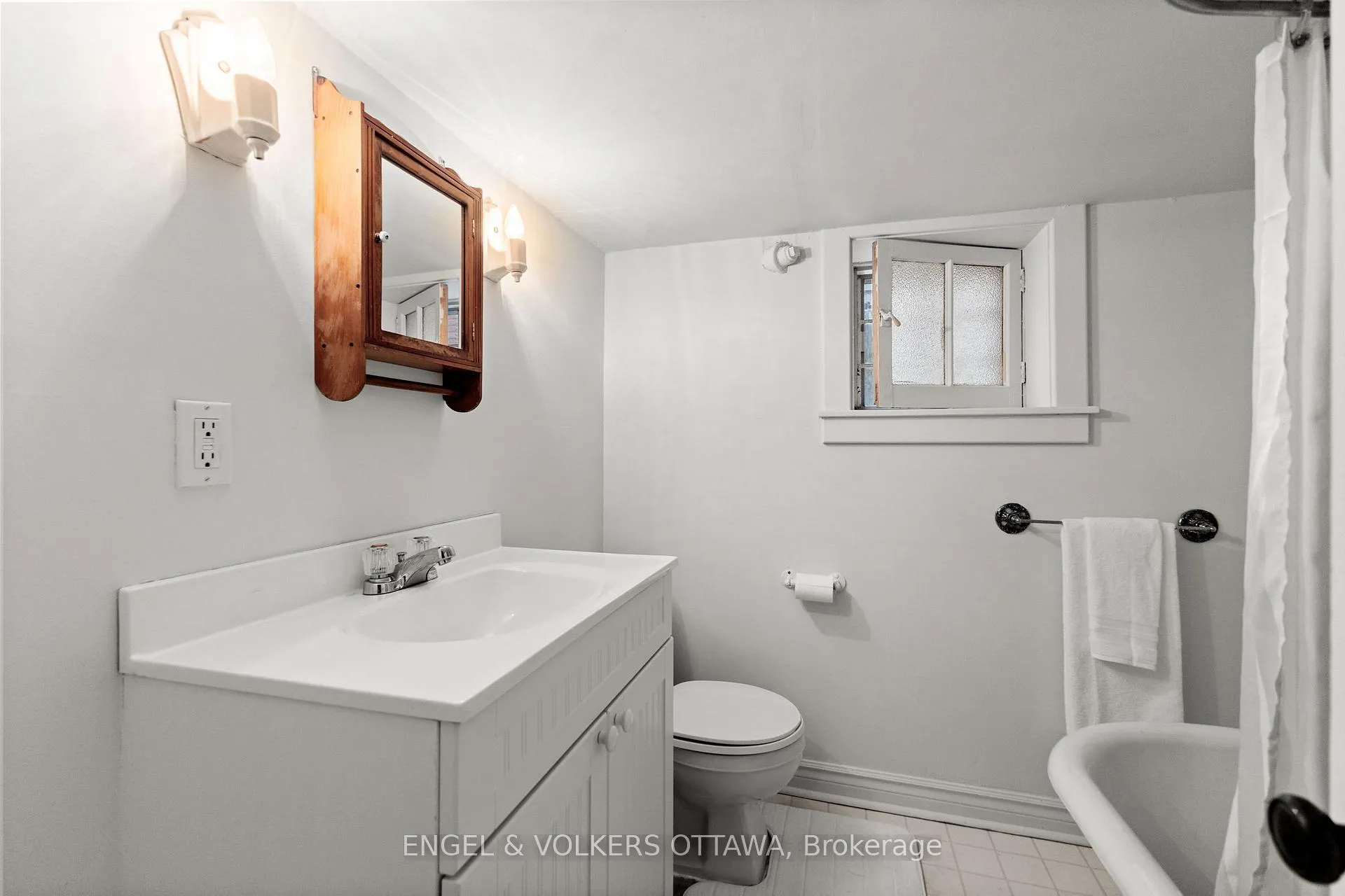 Photo 26 of 10 Allan Place, Ottawa, Glebe — HOMEH