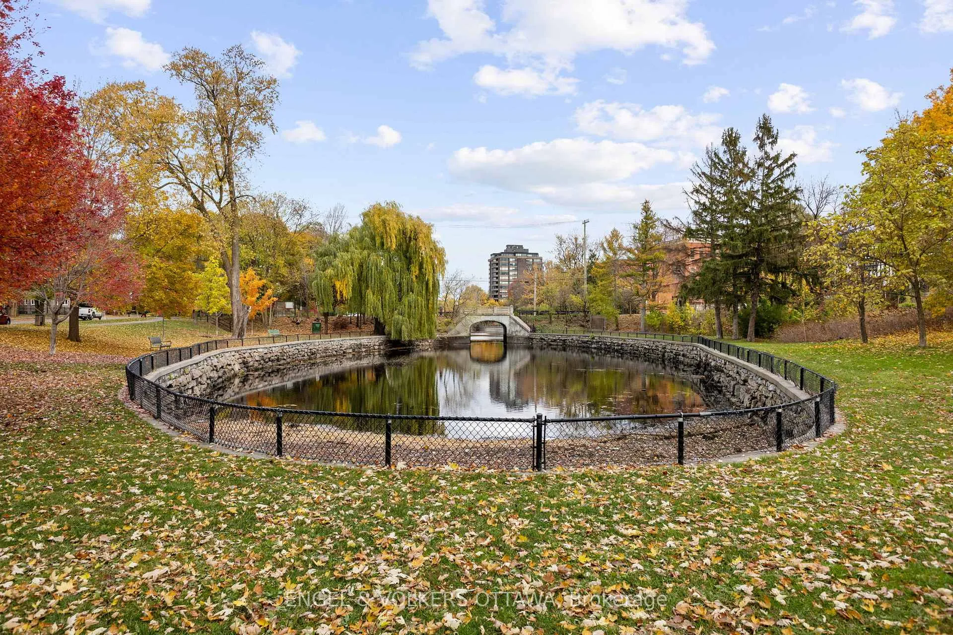 Photo 36 of 10 Allan Place, Ottawa, Glebe — HOMEH