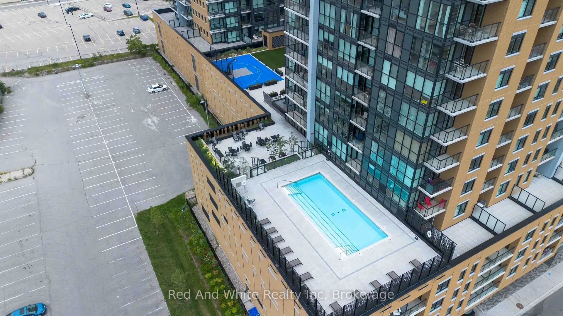 Photo 6 of Unit 605, 108 Garment Street, Kitchener, City Commercial Core — HOMEH